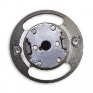 Nasazení unašeče startéru na rotor magneta Nasazení unašeče startéru na rotor magneta